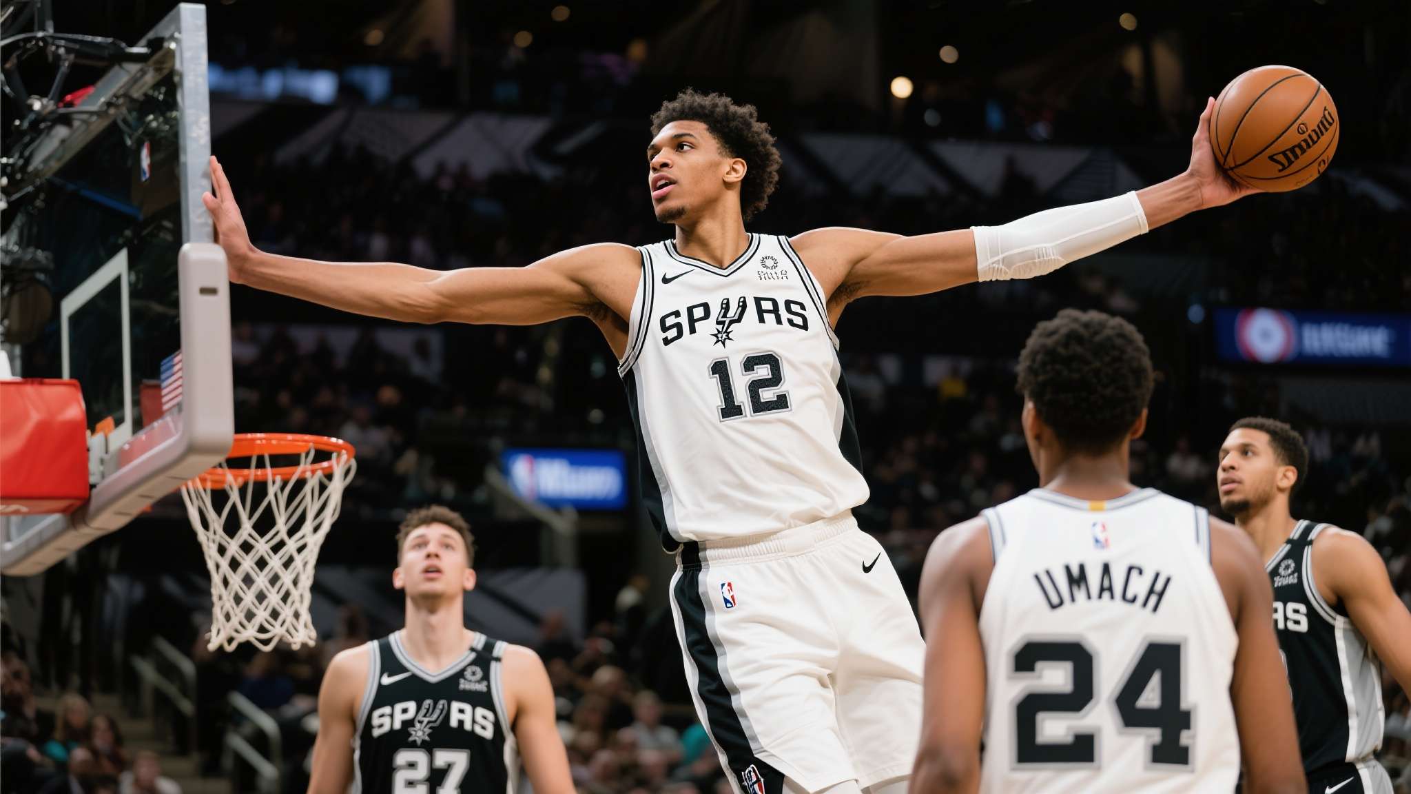 自进入NBA以来，法国天才内线维克托·文班亚玛就备受关注。他不仅拥有罕见的身高和